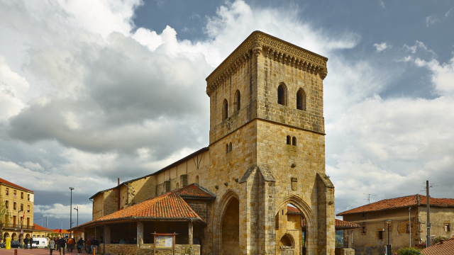 THE CHURCH OF SANTA MARÍA - FUNERARY MONUMENT OF THE MARTIARTU